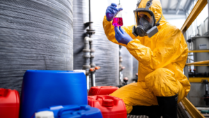 ohtlikud kemikaalid kaitseriietus kaitsevahendid