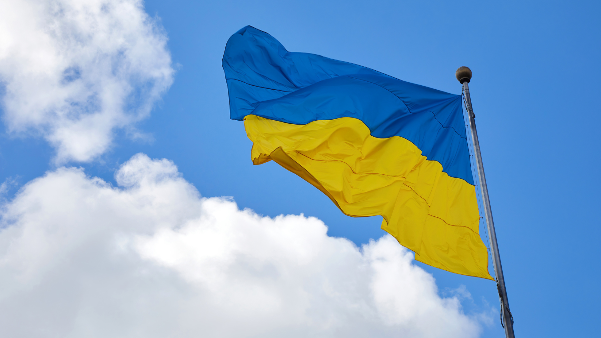 Ukraina lipp taevas